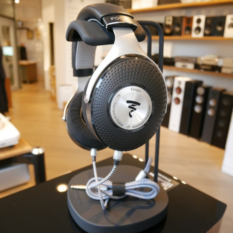 Focal Elegia Tienda