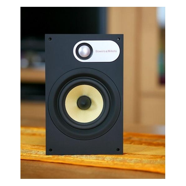 Altavoz suelto B&W 686 color Negro