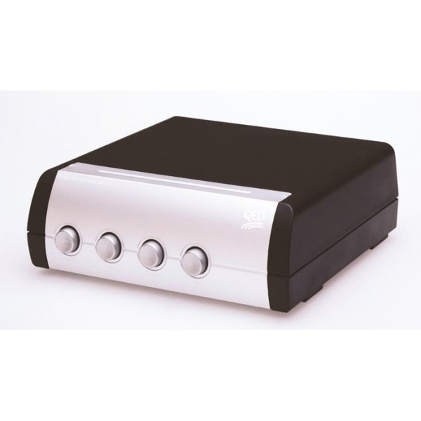 Conmutador 4 parejas de altavoces QED SS40
