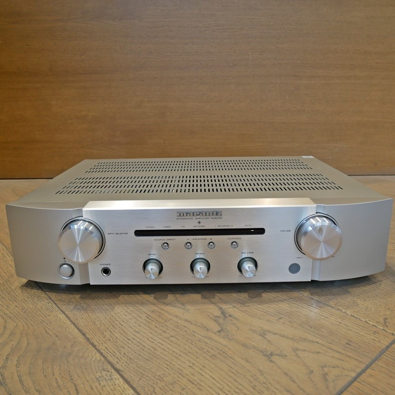 Marantz PM5005 | Amplificador estereo 2 x 40Watios RMS, Phono