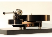 Brinkmann Bardo Giradiscos manual. Tracción directa. Brazo y capsula opcional. E