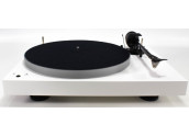 Project X1 B - Tocadiscos HIFI con salida balanceada y capsula Pick IT S2 | Color Blanco - Negro - Nogal