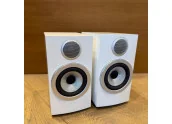 B&W 707 S3 Blanco Outlet | Altavoces de Estantería