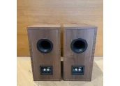 KEF Q Concerto Meta en NOGAL - Outlet | Altavoces de Estanteria - oferta Comprar
