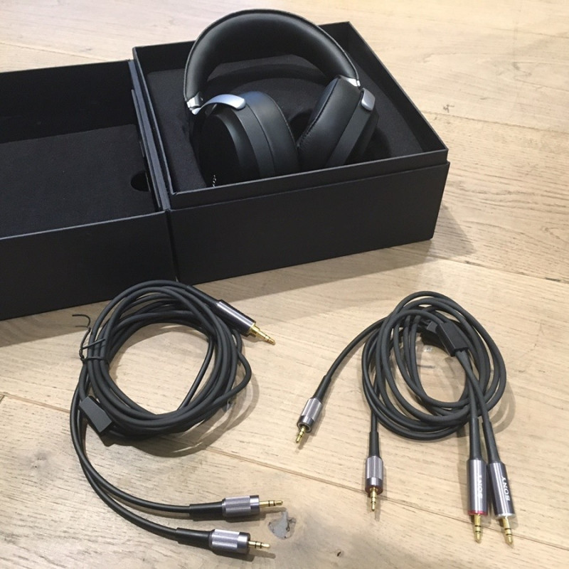 Sony MDR-Z7