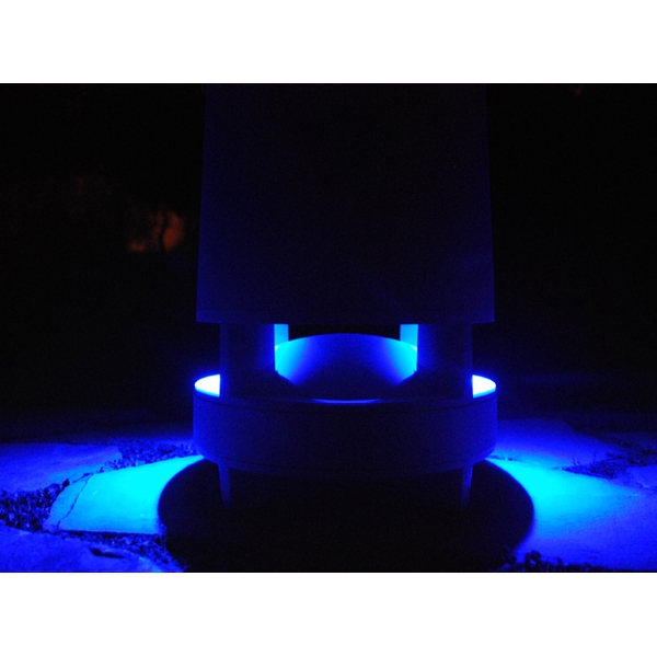 Soundcast Outcast ICO-420 Altavoz resistente a la intemperie con batería de auto Soundcast Outcast ICO-420 Altavoz resistente a la intemperie con batería de auto
