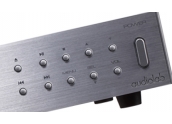 Audiolab 8200 CDQ Lector CD-Preamplificador. Mando a distancia. Entradas y salid