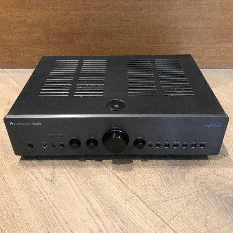 Cambridge Audio Azur 650A