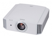 compatible 3D, Full HD 1920 x 1080, contraste 50.000:1, brillo 1.300 lumens, con