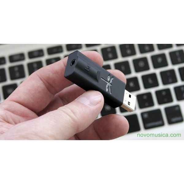 DAC AudioQuest Dragon Fly convertidor digital analógico DragonFly con DAC ESS Sa